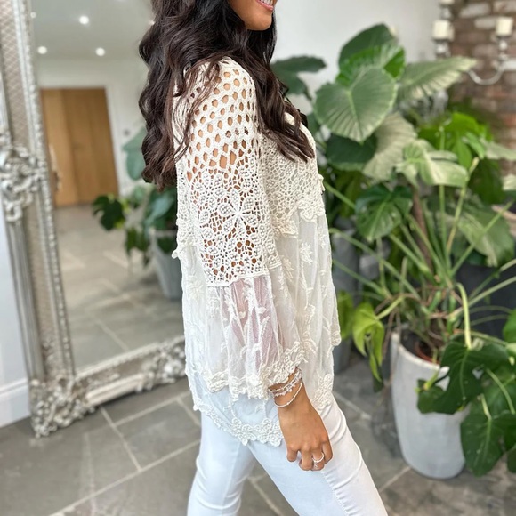 20 Made in Italy Boho Lace Crotchet top - Picture 3 of 3